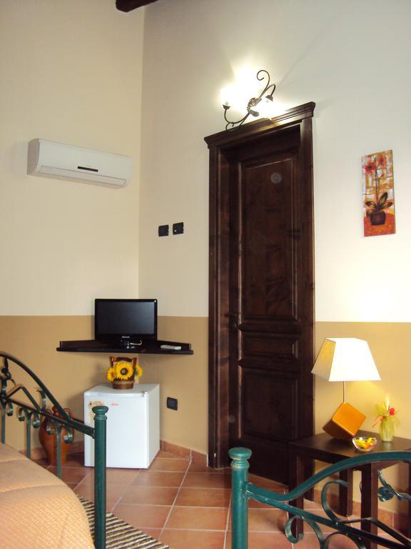 Agriturismo Il Pozzo Antico Маскали Екстериор снимка