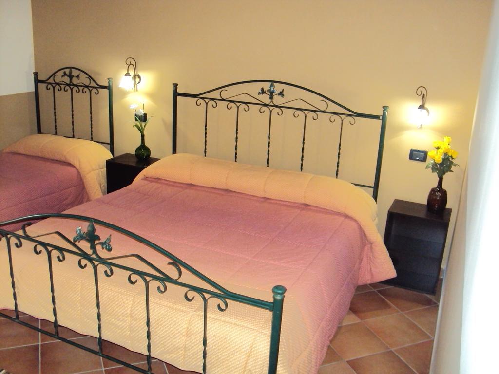 Agriturismo Il Pozzo Antico Маскали Екстериор снимка