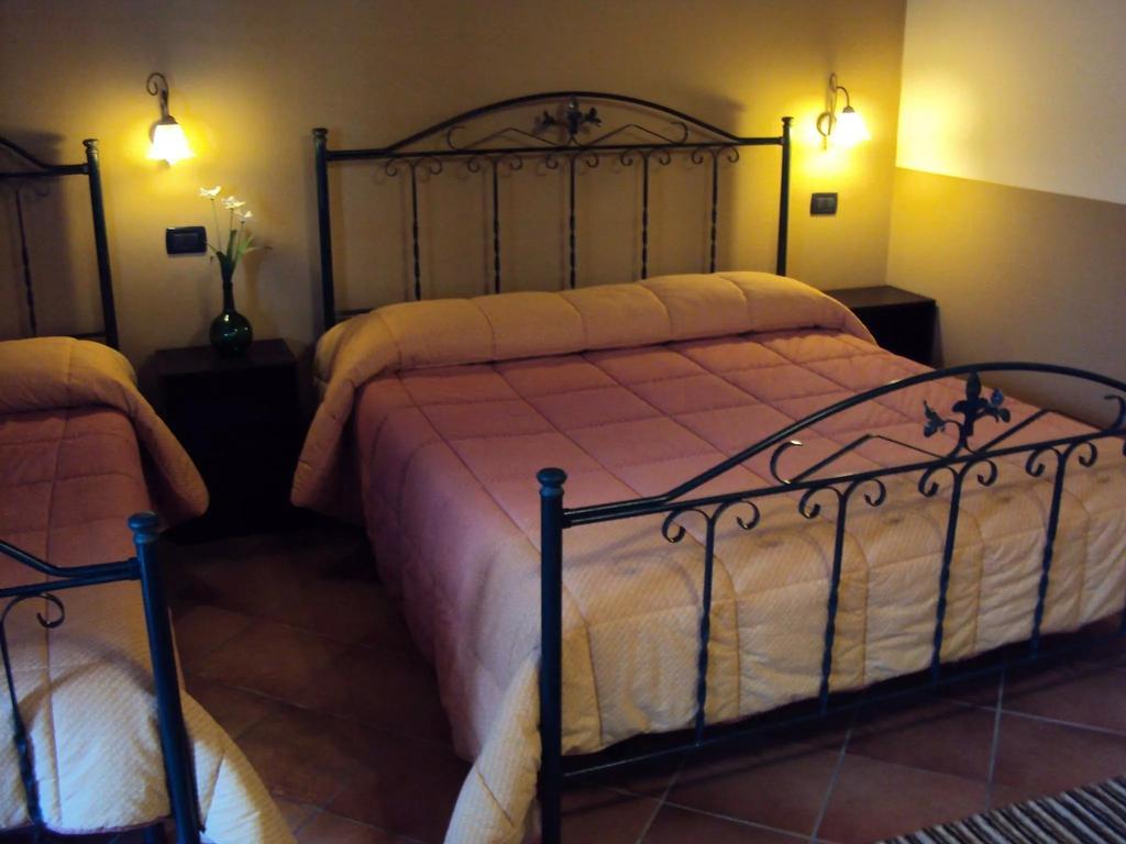 Agriturismo Il Pozzo Antico Маскали Екстериор снимка