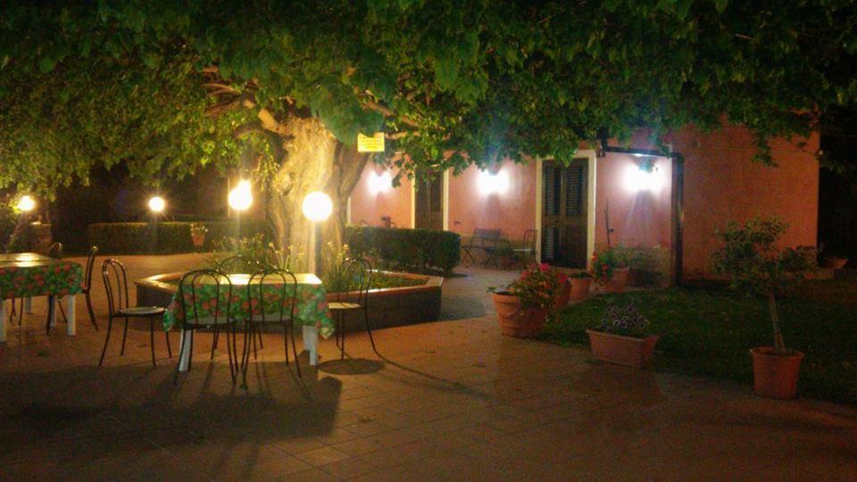 Agriturismo Il Pozzo Antico Маскали Екстериор снимка