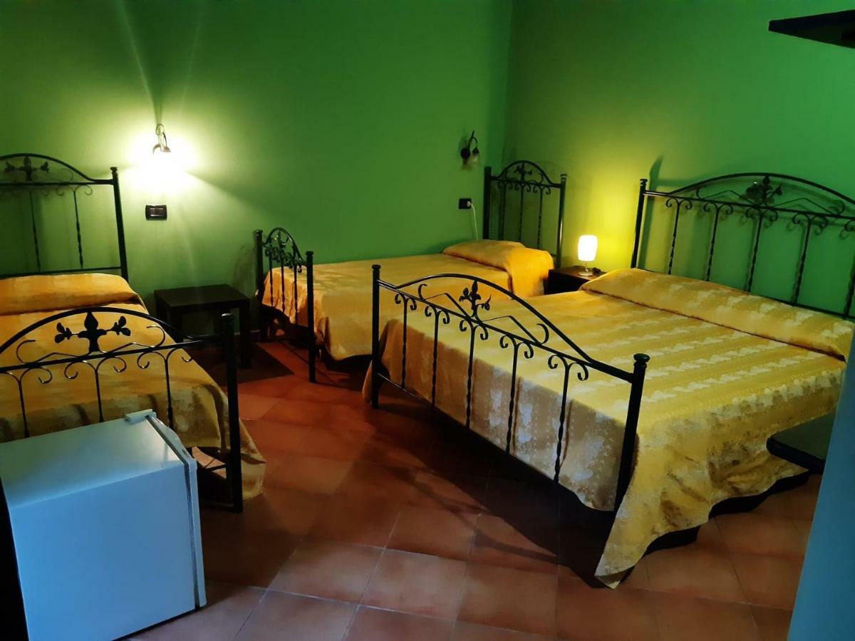 Agriturismo Il Pozzo Antico Маскали Екстериор снимка